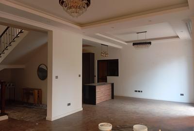 4 Bed Townhouse with En Suite at Lavington