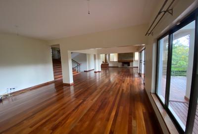 4 Bed Townhouse with En Suite in Kitisuru