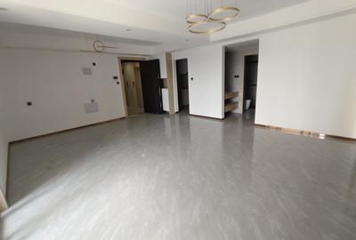 3 Bed Apartment with En Suite in Riverside - 3