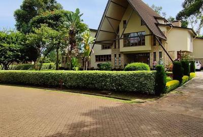 4 Bed House with En Suite in Karen