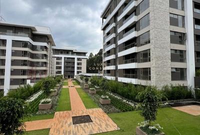 2 Bed Apartment with En Suite in Gigiri