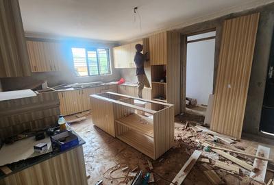 4 Bed House with En Suite at Parkplace - 4