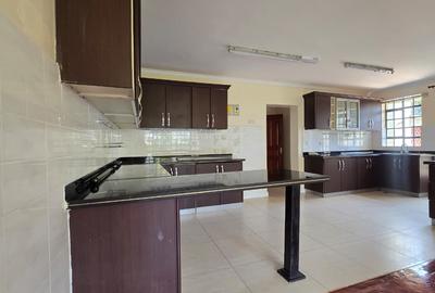 4 Bed House with En Suite in Kitisuru - 3