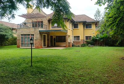5 Bed Townhouse with Swimming Pool at Few Minutes Drive To Germany School And Roslyn Academy
