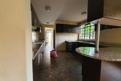 4 Bed Townhouse with En Suite in Lavington - 3