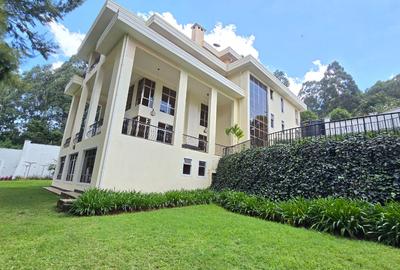 6 Bed Villa with En Suite at Old Kitisuru