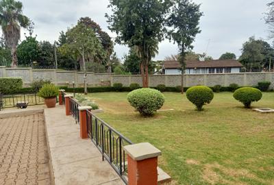 5 Bed House with En Suite at Nyari - 3