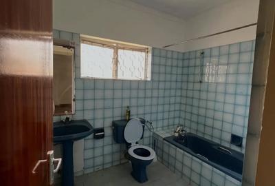 4 Bed Townhouse with En Suite at James Gichuru - 4