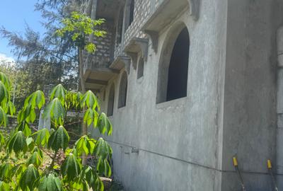 Serviced 10 Bed Apartment with En Suite at Mtwapa Cbd - 4