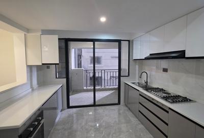 Serviced 3 Bed Apartment with En Suite at Nyeri Road - 4