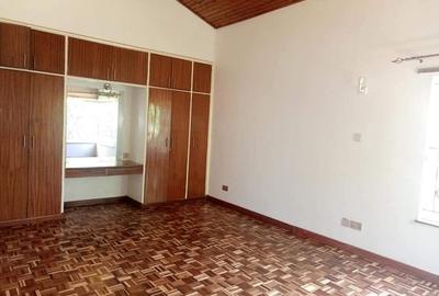 4 Bed House with Staff Quarters at Gigiri