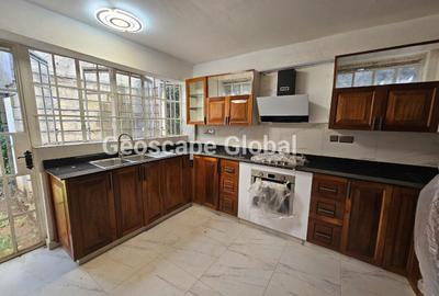 2 Bed House with En Suite in Runda