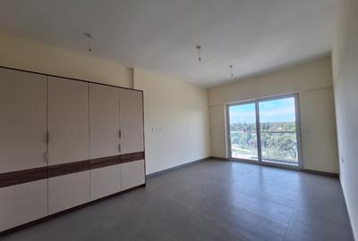 2 Bed Apartment with En Suite at Parklands