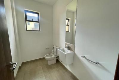 4 Bed Townhouse with En Suite in Runda