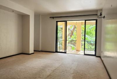 3 Bed Apartment with En Suite in Lavington