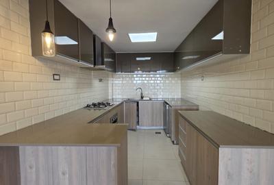 2 Bed Apartment with En Suite in Riverside - 3