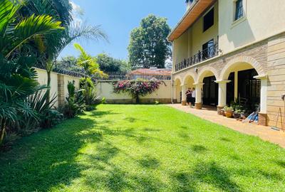 5 Bed Townhouse with En Suite in Lavington