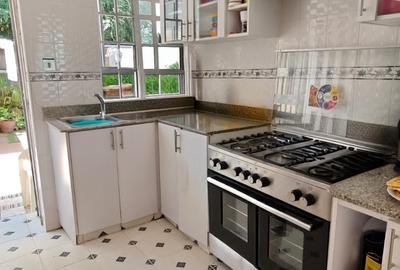 3 Bed House with Staff Quarters in Langata - 4