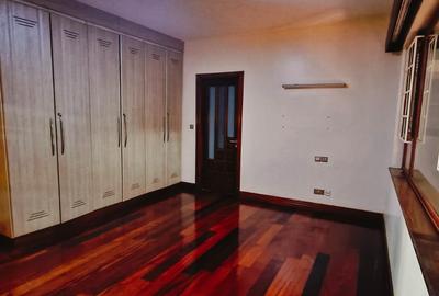 3 Bed Apartment with En Suite at Parklands
