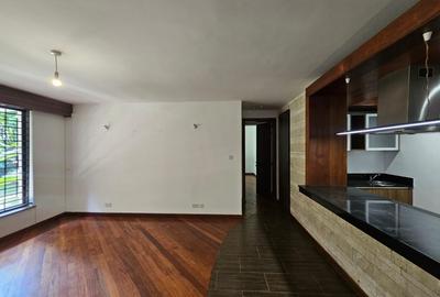 5 Bed House with En Suite in Runda