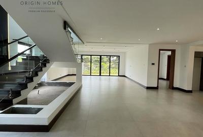 5 Bed Townhouse with En Suite at Old Kitisuru - 3