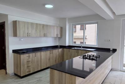 4 Bed Apartment with En Suite in Westlands Area - 3
