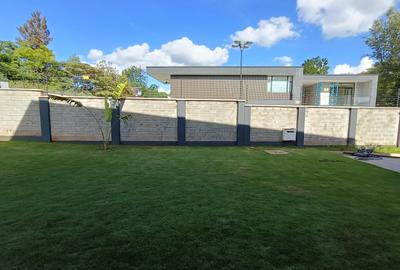 5 Bed House with En Suite in Nyari - 3