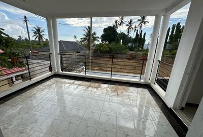 4 Bed House with En Suite at Utange