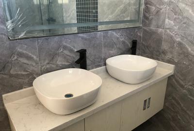 2 Bed Apartment with En Suite at Lavington - 4