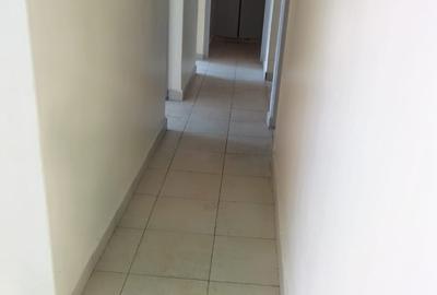 3 Bed Apartment with En Suite in Parklands - 4