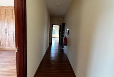 3 Bed Apartment with En Suite in Kileleshwa