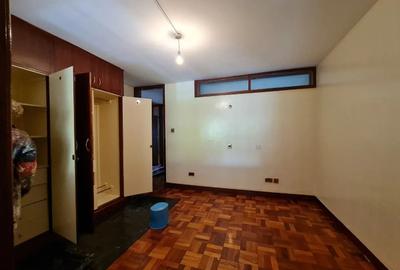 4 Bed Townhouse with En Suite in Lavington - 4