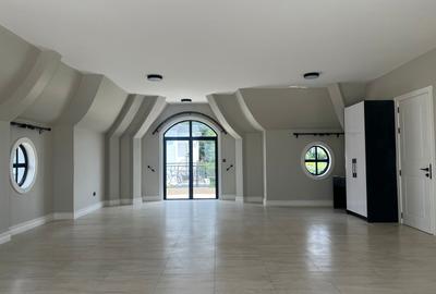 5 Bed Townhouse with En Suite in Loresho