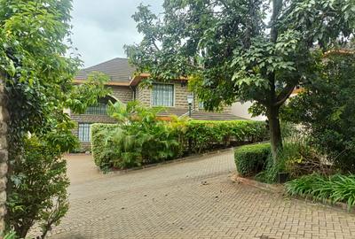 4 Bed House with En Suite in Spring Valley