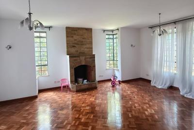 4 Bed Townhouse with En Suite at Lavington