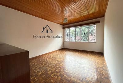 5 Bed House with En Suite in Gigiri