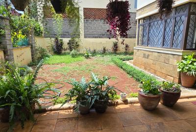 5 Bed Townhouse with En Suite at Lavington Road - 4