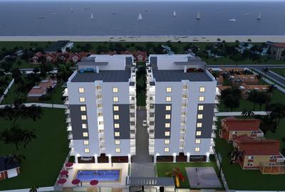 Serviced 2 Bed Apartment with En Suite at Links Road