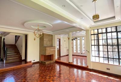 5 Bed Villa with En Suite in Lavington