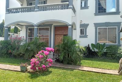 3 Bed Townhouse with En Suite in Bamburi