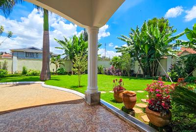 5 Bed House with En Suite in Kitisuru - 3