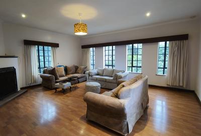 5 Bed House with En Suite in Runda - 3