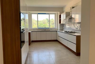 Serviced 3 Bed Apartment with En Suite in Westlands Area