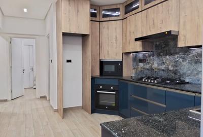 1 Bed Apartment with En Suite in Lavington - 2