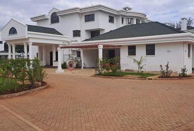 6 Bed House with En Suite at Ndege Road