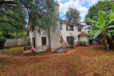 4 Bed House with En Suite at Lavington