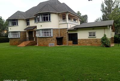 4 Bed House with En Suite in Karen