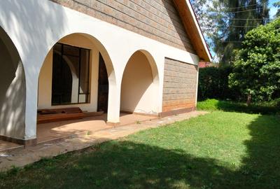 6 Bed Townhouse with En Suite in Karen - 2