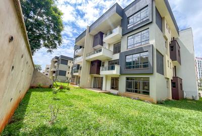 4 Bed Townhouse with En Suite in Rosslyn