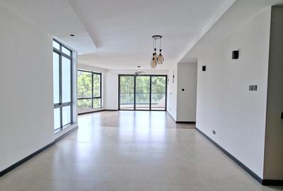 3 Bed Apartment with En Suite in Spring Valley - 2